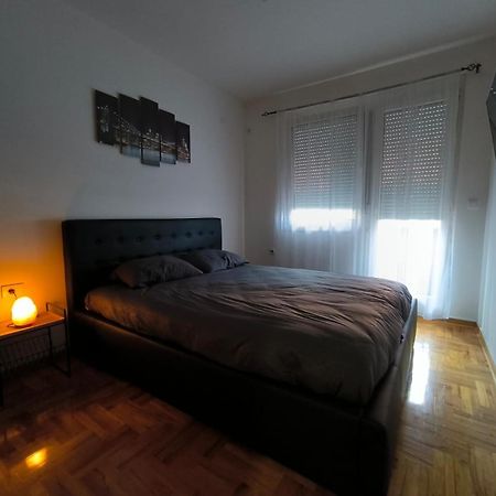 Apartman Zivic Ni Exterior foto